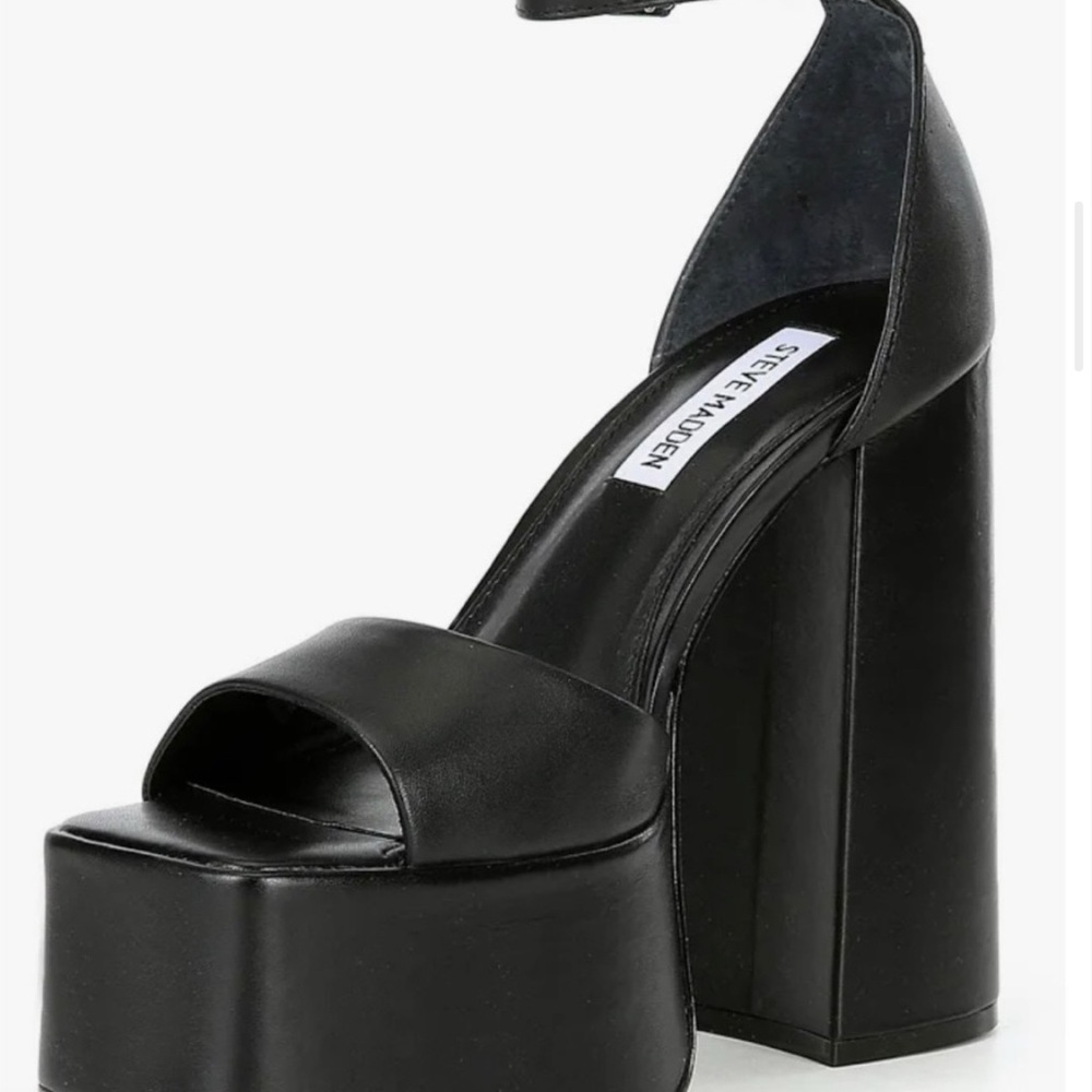 Steve Madden Black Platform Block Heels